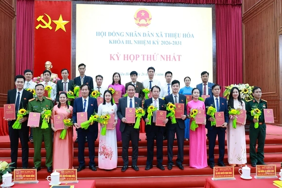 Kỳ họp thứ nhất HĐND xã Thiệu Hóa khóa III, nhiệm kỳ 2026 - 2031