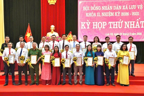 Kỳ họp thứ nhất HĐND xã Lưu Vệ nhiệm kỳ 2026-2031 bầu các chức danh chủ chốt