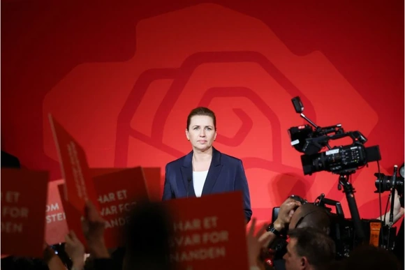 Thủ tướng Đan Mạch bắt đầu “cuộc đua” giữ quyền lực sau thất bại bầu cử