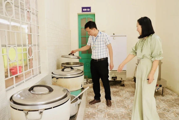 Thành lập 2 đoàn kiểm tra an toàn thực phẩm bếp ăn tập thể trường học