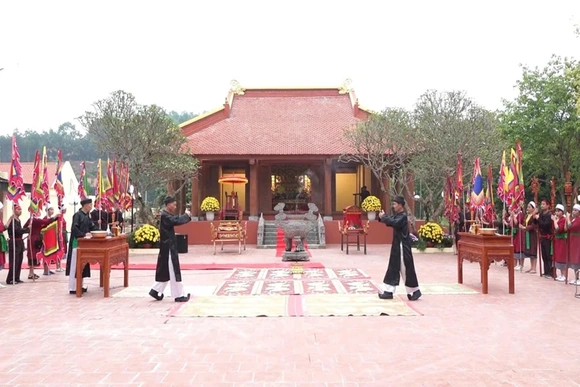 Lên Như Xuân hòa mình vào lễ hội tưởng nhớ&nbsp;tướng quân Lê Phúc Thành