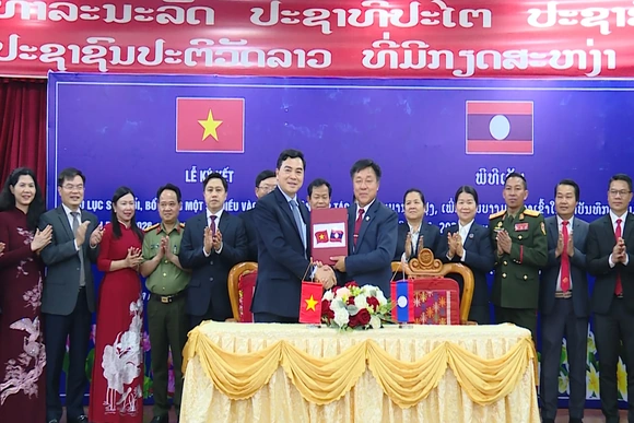 Sửa đổi, bổ sung một số điều vào thỏa thuận hợp tác giữa hai tỉnh Thanh Hóa - Hủa Phăn