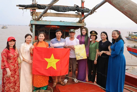 Tăng cường giao lưu, gắn kết hội viên Hiệp hội Doanh nhân nữ Thanh Hóa