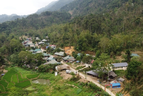 Khẩn trương thi công khu tái định cư bản Xa Mang