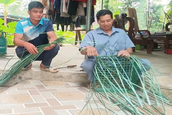 Nghề đan lát truyền thống của người Thái&nbsp;ở Yên Khương