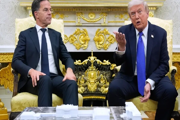 Ông Trump để ngỏ khả năng rút Mỹ khỏi NATO