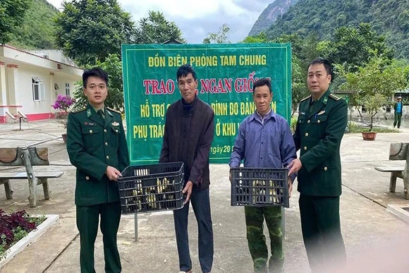 Mạch ngầm nuôi dưỡng biên cương