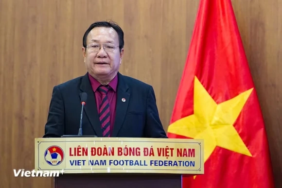 HLV Hoàng Văn Phúc đảm nhận vị trí ’thuyền trưởng' đội tuyển Nữ Việt Nam