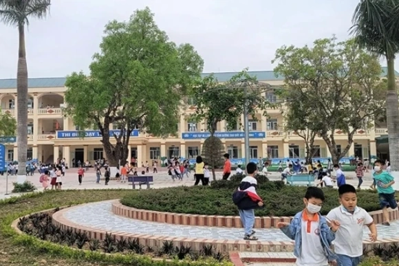 Chỉ sáp nhập trường, điểm trường trong phạm vi 1 đơn vị hành chính cấp xã