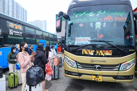 Công bố số điện thoại đường dây nóng để tiếp nhận, kịp thời xử lý các phản ánh của người dân dịp nghỉ Lễ Giỗ tổ Hùng Vương và 30/4 - 01/5