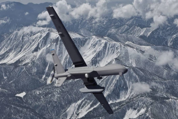 Mỹ đối mặt nguy cơ tụt hậu trong công nghệ UAV AI trước Nga, Trung Quốc