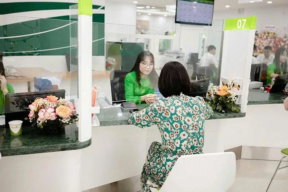 Giảm lãi suất hỗ trợ tăng trưởng kinh tế