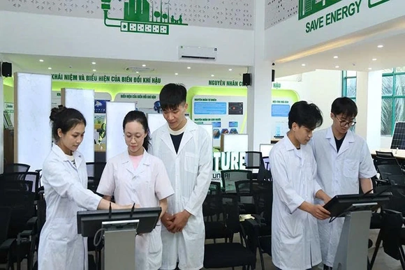 Khơi dậy tinh thần chủ động, trách nhiệm vì tương lai xanh