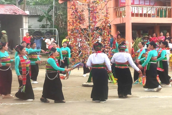 Nét đẹp ngày hội văn hóa chùa Độp