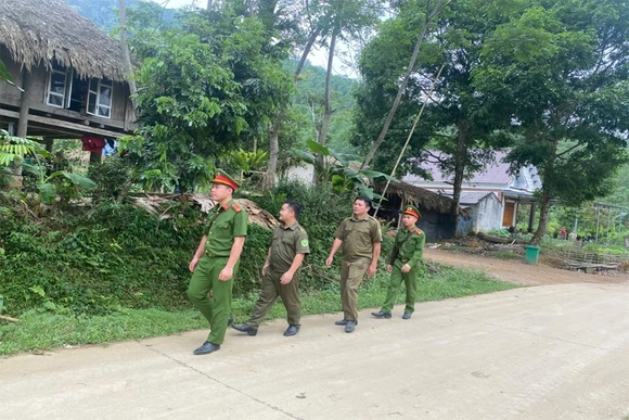 Công an xã Văn Nho bám sát cơ sở, giữ bình yên cho Nhân dân