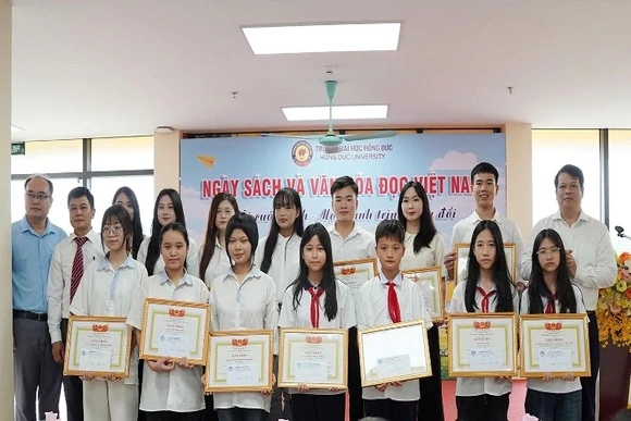 Trường Đại học Hồng Đức tổ chức Ngày Sách và Văn hóa đọc Việt Nam
