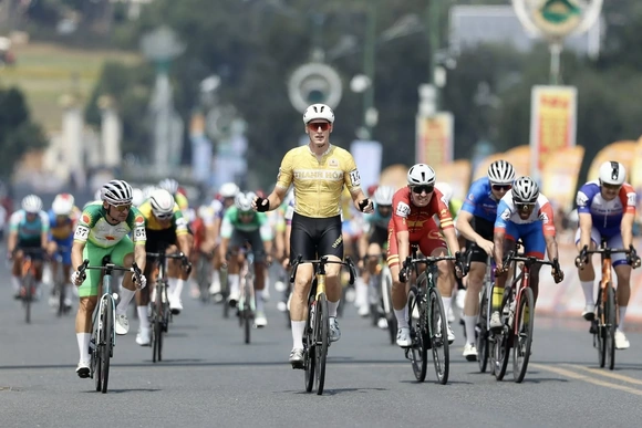 Xe đạp Thanh Hóa thắng chặng 17 Cúp Truyền hình TP HCM 2026