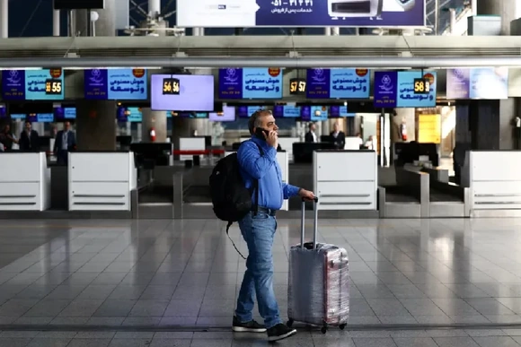 Iran nối lại các chuyến bay thương mại từ Tehran sau hai tháng xung đột