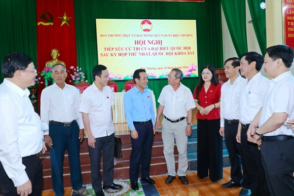Bí thư Tỉnh ủy, Trưởng Đoàn ĐBQH tỉnh Lê Đức Thái tiếp xúc cử tri xã Biện Thượng: Cam kết luôn gần dân, sát dân, lắng nghe nguyện vọng của cử tri