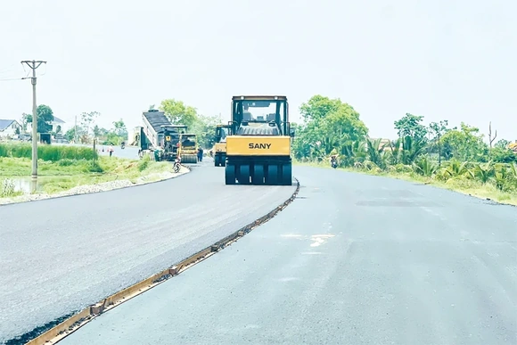 Tập trung gỡ “nút thắt” mặt bằng&nbsp;các dự án giao thông trọng điểm