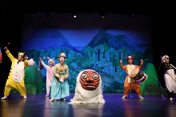 Đoàn nghệ thuật truyền thống Hàn Quốc đến Việt Nam biểu diễn nhạc kịch miễn phí