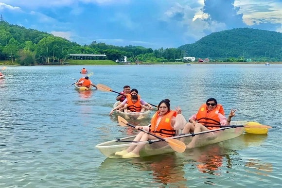 Ưu tiên du lịch nội tỉnh