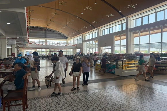 21 trạm dừng nghỉ khi lưu thông trên cao tốc Bắc-Nam dịp 30/4