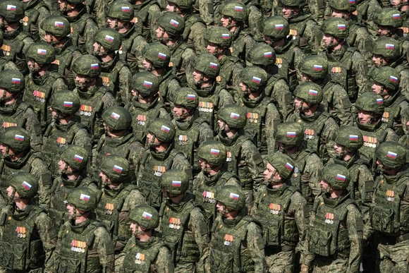 Nga tổ chức duyệt binh Ngày Chiến thắng không có khí tài trong bối cảnh xung đột kéo dài