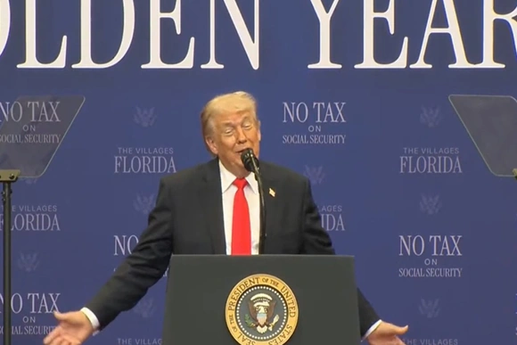 Ông Trump ví phong tỏa các hải cảng của Iran là một “hoạt động kinh doanh sinh lời” cho Mỹ
