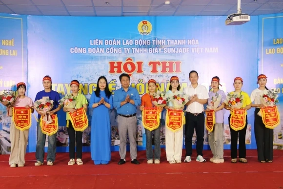 Hội thi tay nghề giỏi trong công nhân lao động Công ty TNHH Giầy Sunjade Việt Nam