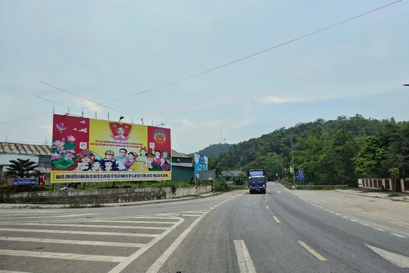 Giao thông “đánh thức”&nbsp;du lịch ở xã vùng cao