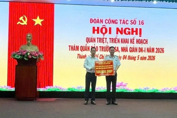 Thanh Hóa gửi trọn nghĩa tình ra Trường Sa