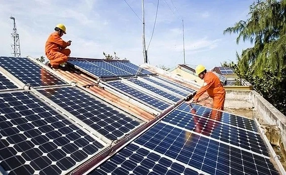 Phấn đấu tiết kiệm tối thiểu 10% điện năng trong các tháng cao điểm nắng nóng