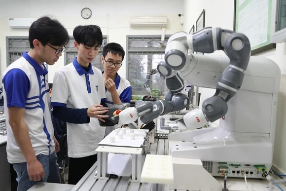 Khát vọng hùng cường và tầm nhìn mới về đại học