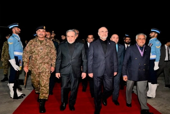 Truyền thông Mỹ: Pakistan cho phép máy bay Iran sử dụng căn cứ không quân