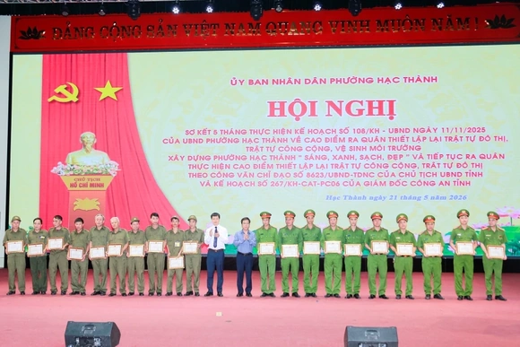 Phường Hạc Thành chuyển biến rõ nét sau thực hiện cao điểm ra quân lập lại trật tự đô thị