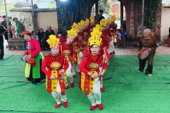 Lễ hội xứ Thanh - “bảo tàng” trò diễn dân gian đặc sắc