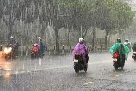 Cảnh báo mưa dông, mưa lớn cục bộ, lốc, sét, mưa đá, gió giật mạnh ở khu vực Thanh Hóa