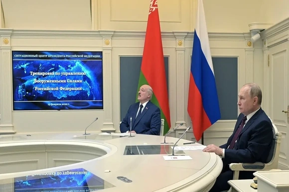 Tống thống Nga và Belarus trực tiếp giám sát tập trận hạt nhân chung