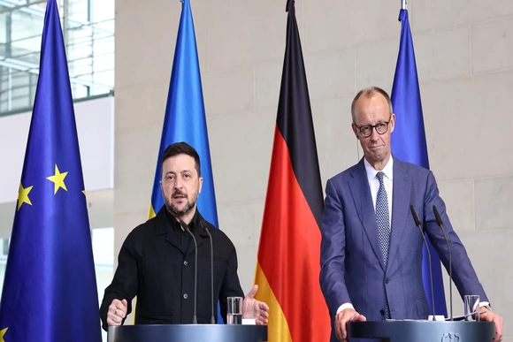 Ukraine thúc đẩy gia nhập EU, Nga nhấn mạnh mục tiêu chiến dịch quân sự đặc biệt