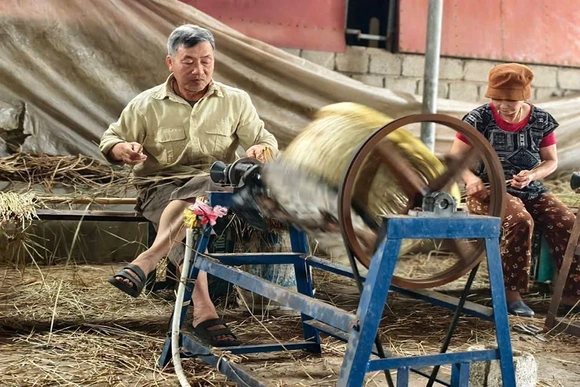 “Giữ lửa” làng nghề truyền thống