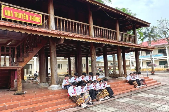Bảo tồn văn hóa truyền thống&nbsp;ở Trường THCS Dân tộc nội trú Như Thanh