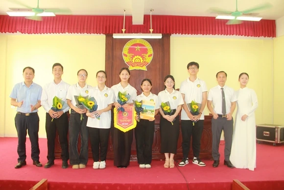 Sôi nổi hội thi “Rèn nghề Luật” năm học 2025-2026