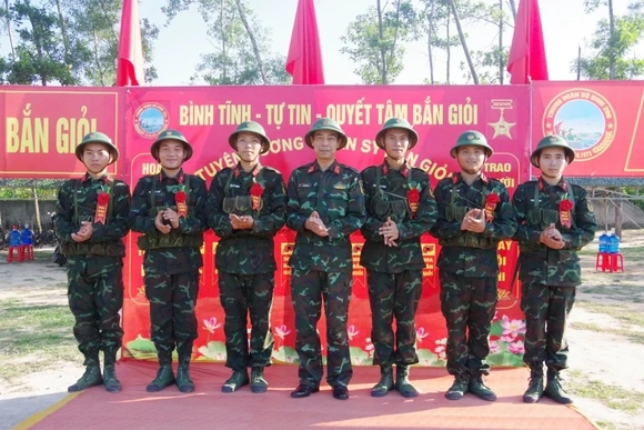 Chiến sĩ mới Sư đoàn 341 hoàn thành tốt nội dung “3 tiếng nổ”
