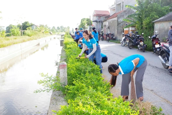 Ba Đình phát động phong trào toàn dân chung tay bảo vệ môi trường