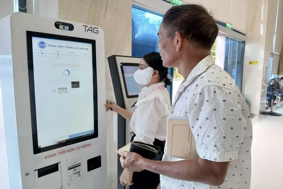 Bộ Y tế yêu cầu đẩy mạnh chuyển đổi số, nâng cao chất lượng khám chữa bệnh
