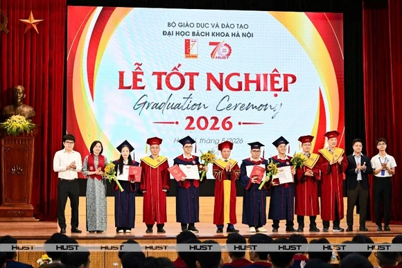 Hành trình vượt khó của chàng trai mồ côi: Từ chuyên Lam Sơn đến sinh viên xuất sắc Đại học Bách khoa Hà Nội
