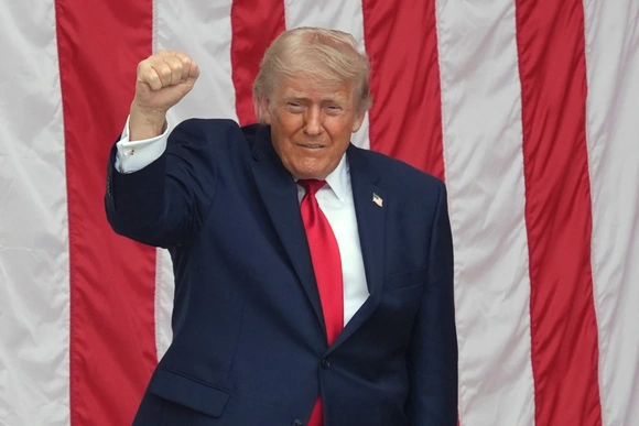 Tranh luận gia tăng về tính minh bạch báo cáo y tế mới của ông Trump