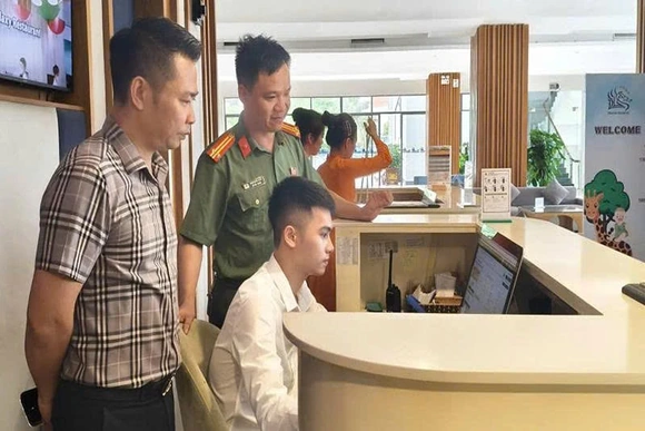 Phát huy vai trò của cơ sở lưu trú trong quản lý người nước ngoài
