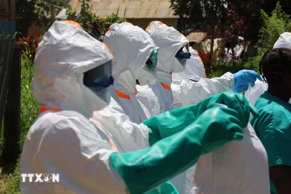 Dịch Ebola: WHO cảnh báo dịch đang lan rộng nhanh chóng
